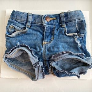 Old navy toddler baby girl ripped denim blue Jean shorts 12-18 months